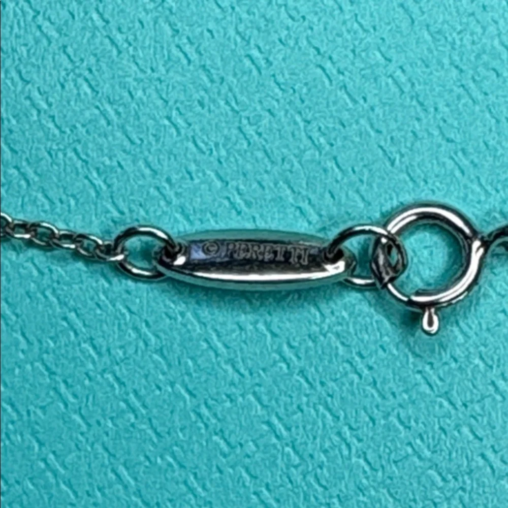Tiffany & Co. Elsa Peretti Bean Necklace - Picture 5 of 9